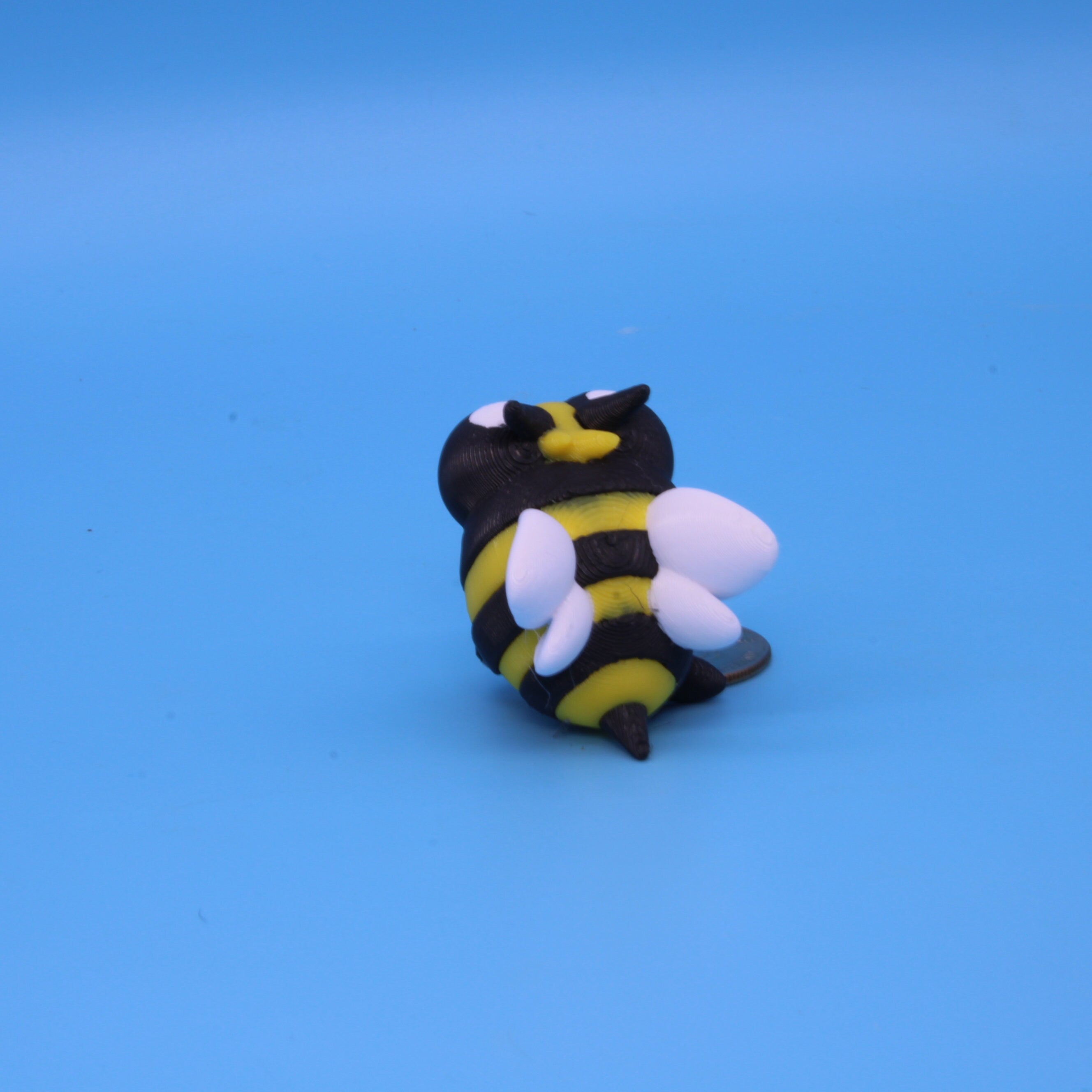 Cute Bee- Figurine