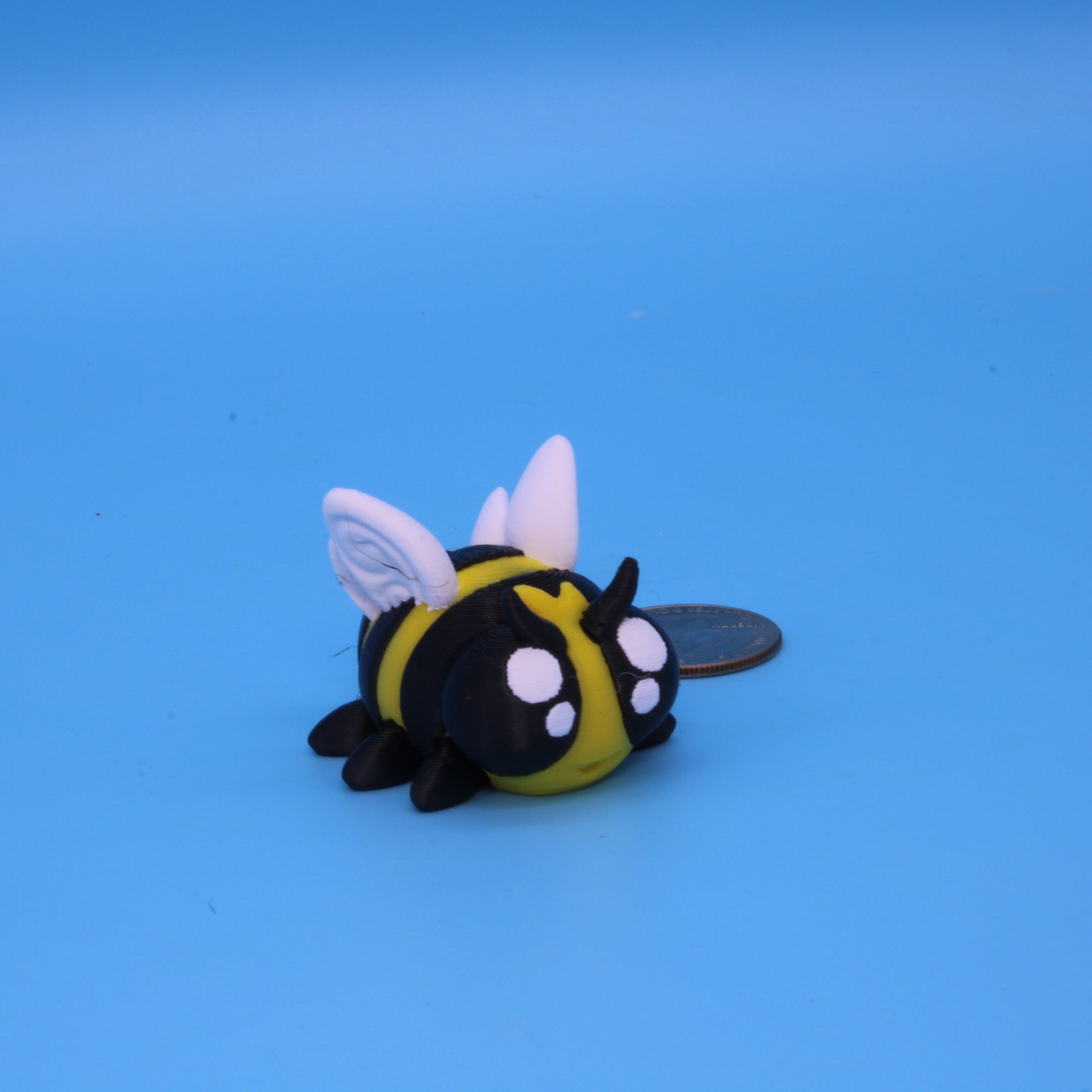 Cute Bee- Figurine