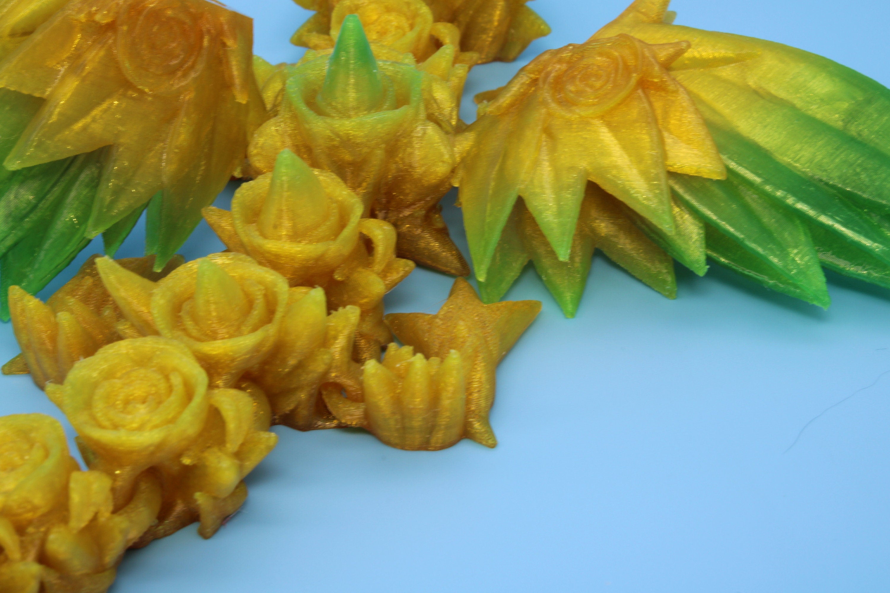 Flexible Miniature Baby Rose Wing Dragon | Rainbow | 3D printed articu Flexible Miniature Baby Rose Wing Dragon | Rainbow | 3D printed articu