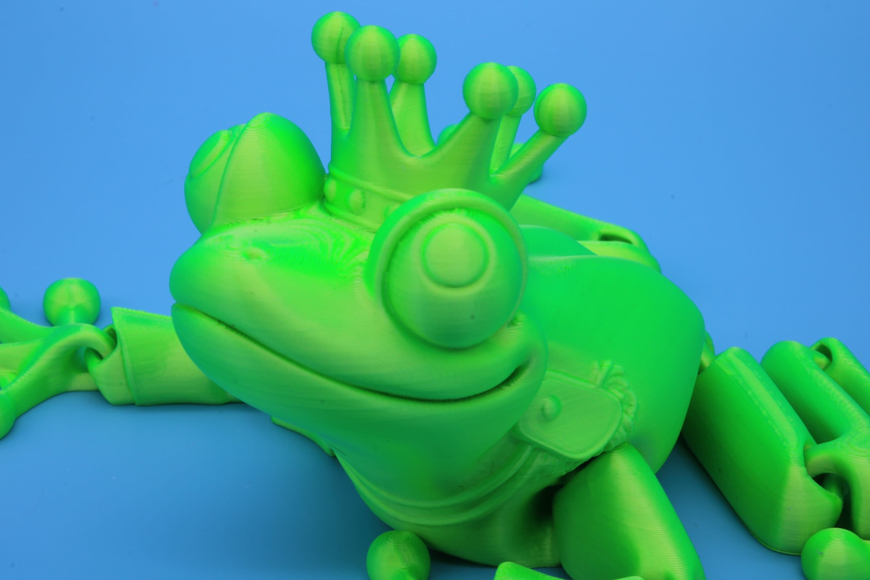 Green Prince Frog | Cute Flexi Toy | Articulating Frog | 3D printed Unique Fidget | Desk Buddy
