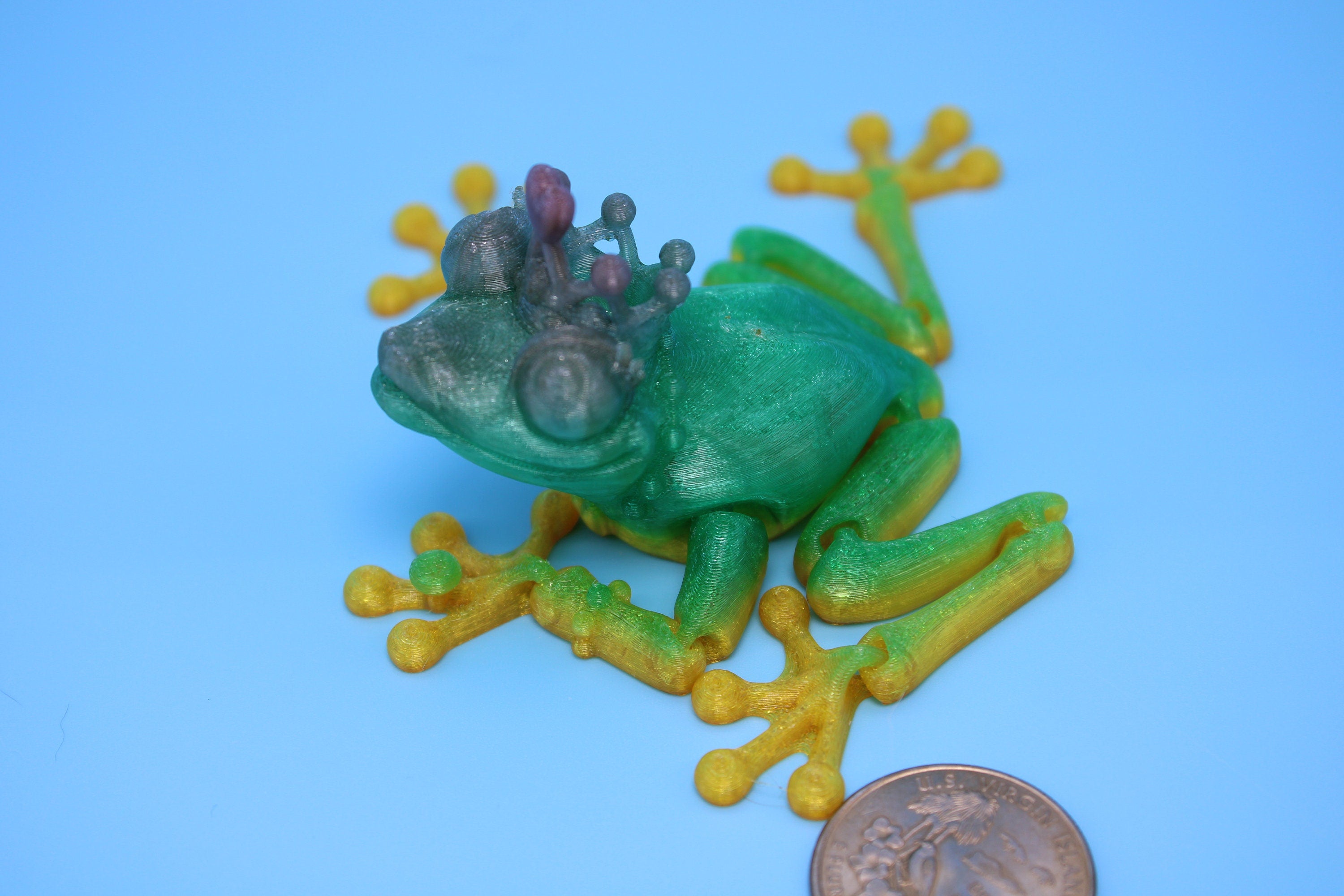 Princess Frog- Rainbow | Miniature | Cute Flexi Toy | Articulating Frog | 3D printed Unique Fidget | Desk Buddy