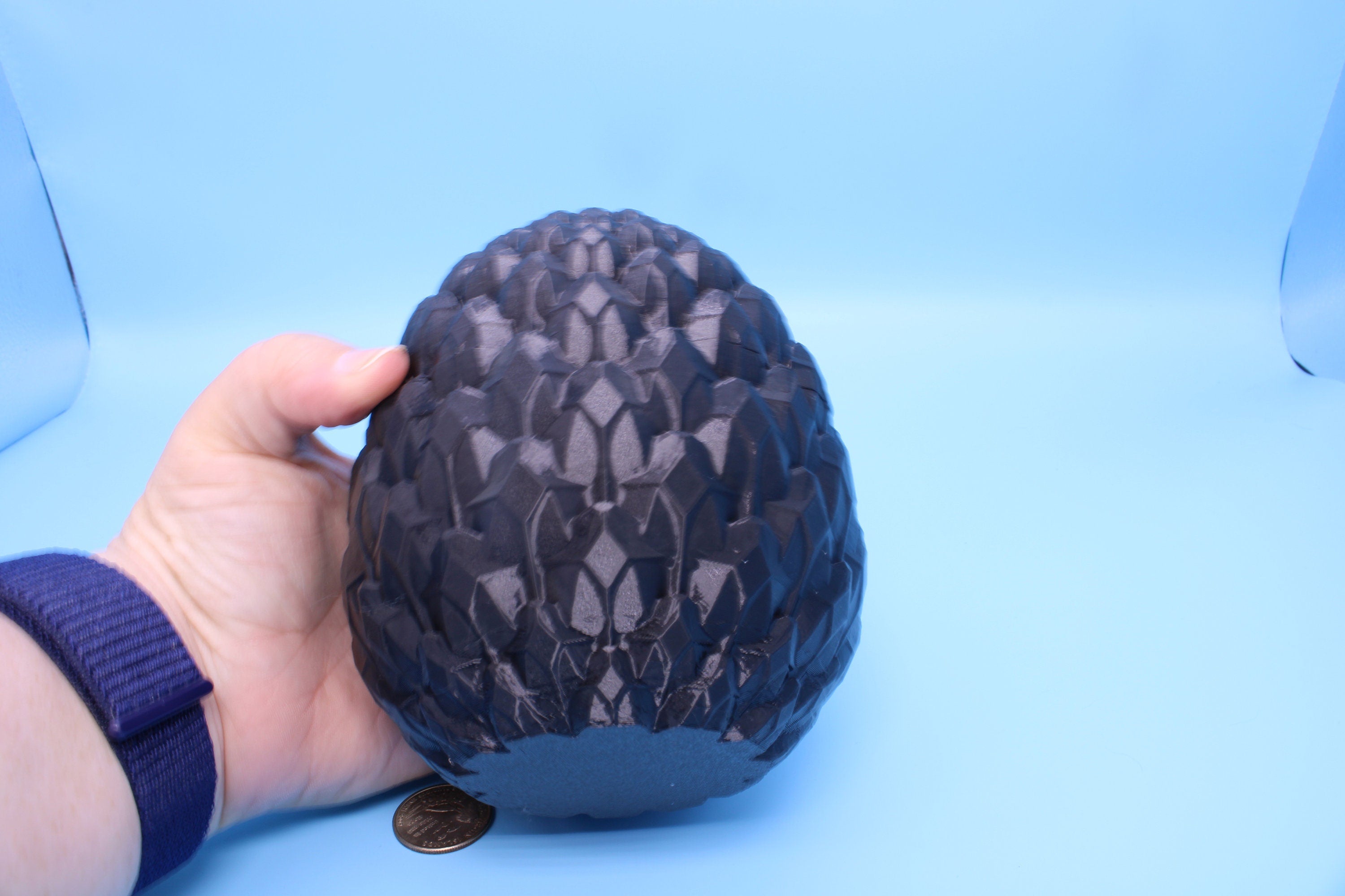 Dragon Scale Egg- Black | 3D printed | Dragon Egg Storage! | 6 in. Dragon Scale Egg | Gift. Decorative Egg