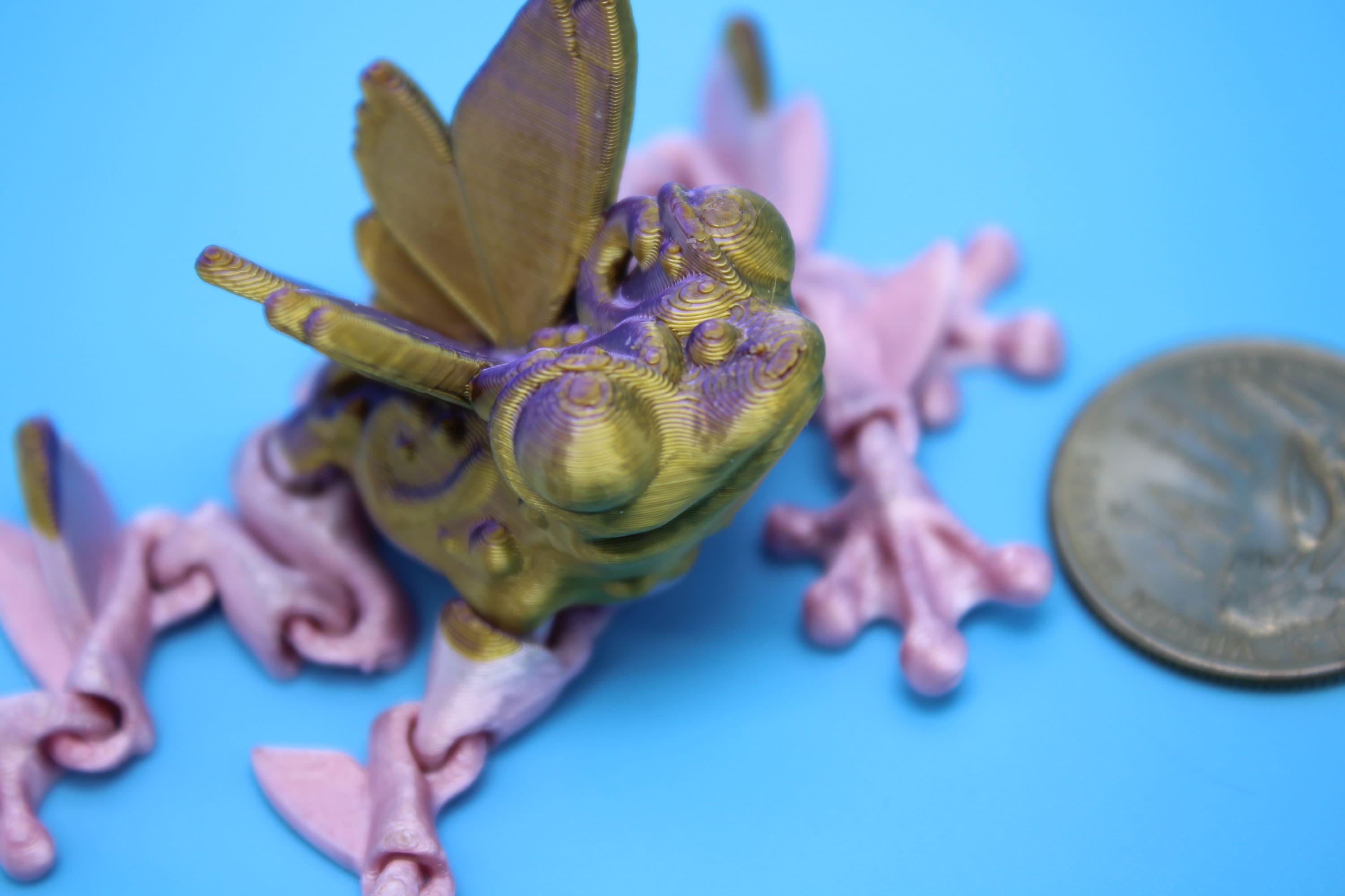 Butterfly Frog-Pink & Gold | 3D Printed Miniature | Flutter Frog | Fidget Toy | Articulating Frog.