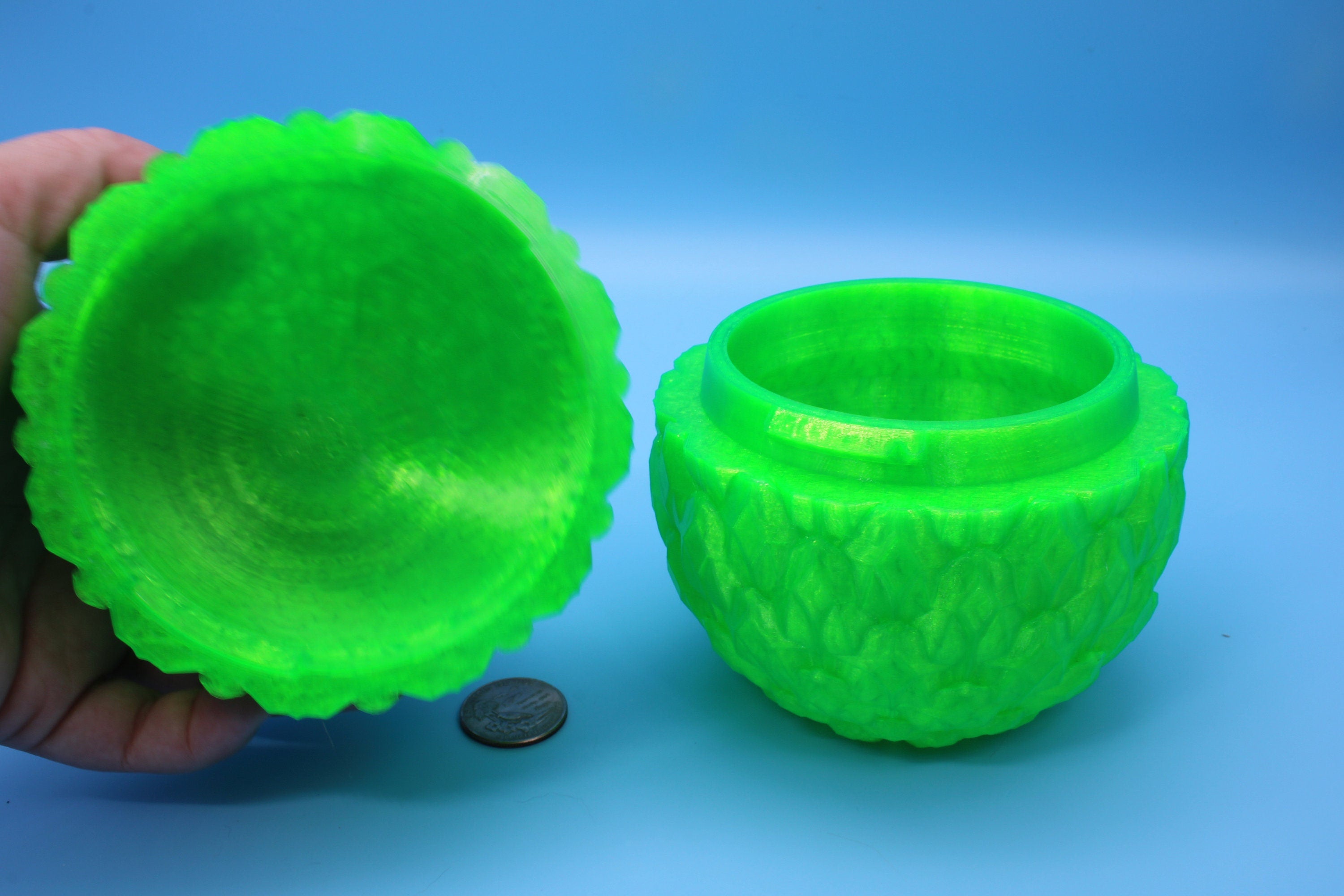 Dragon Scale Egg- Green | 3D printed | Dragon Egg Storage! | 6 in. Dragon Scale Egg | Gift. Decorative Egg